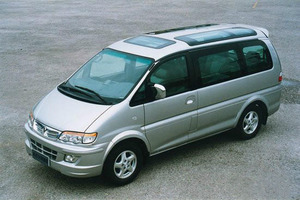 11-Seat Minivan